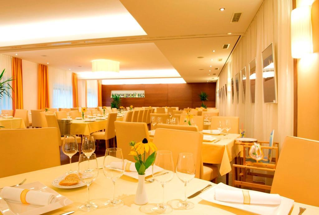 Stadthotel Eggenburg מראה חיצוני תמונה